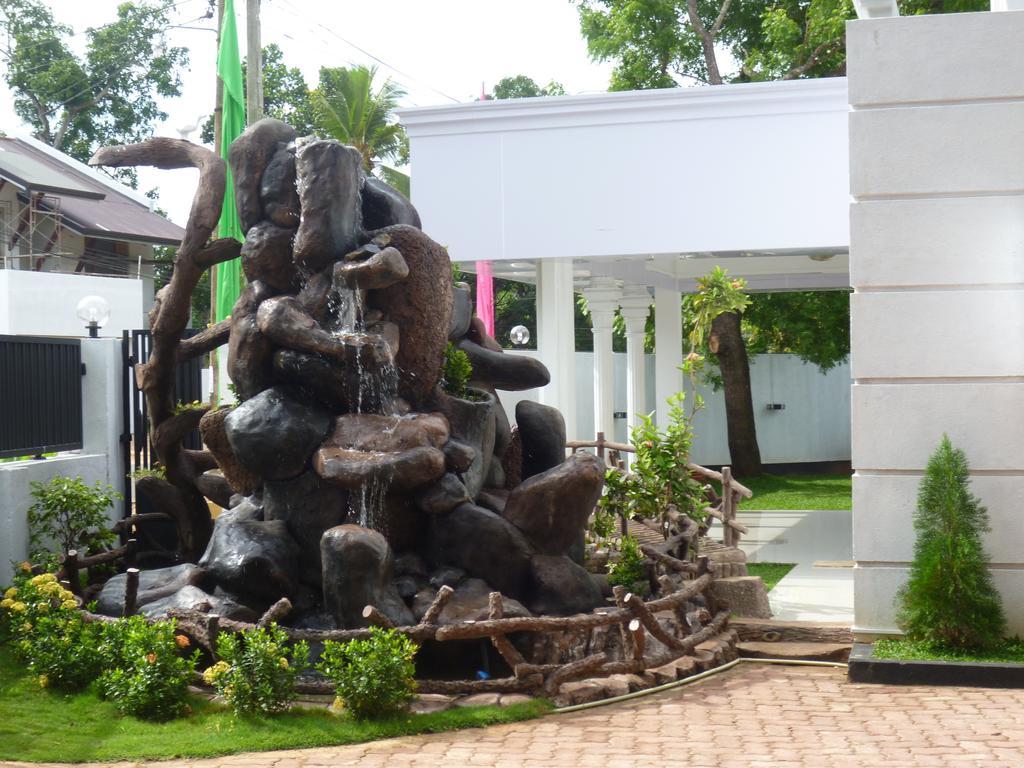 Crystal V Tourist Resort Anuradhapura Zewnętrze zdjęcie